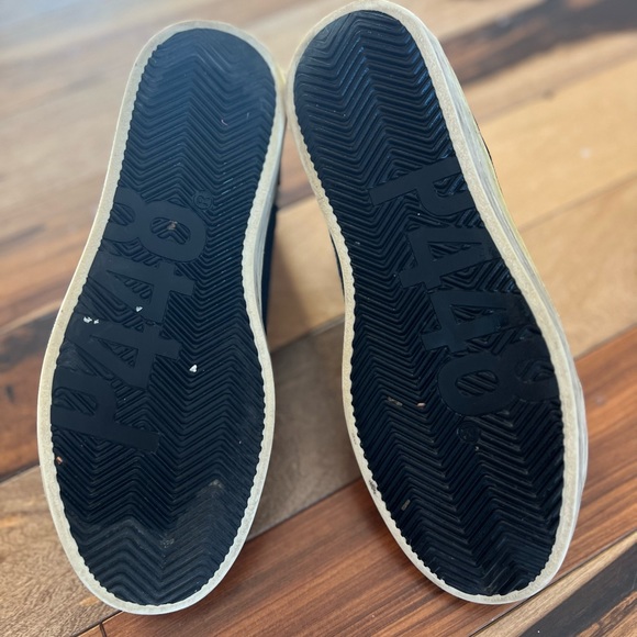 P448 - Picture 3 of 7